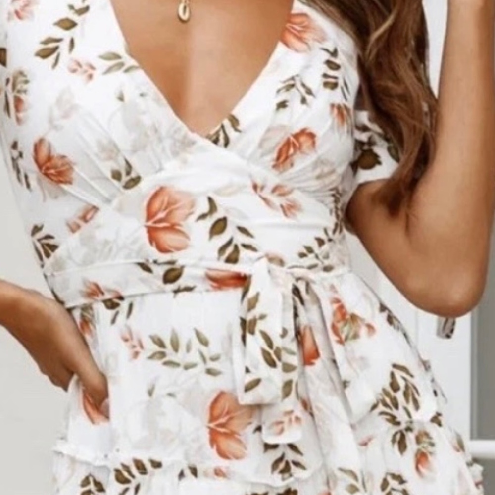Selfie Leslie short sleeve tied cuff layered ruffle floral mini size small - Picture 6 of 11